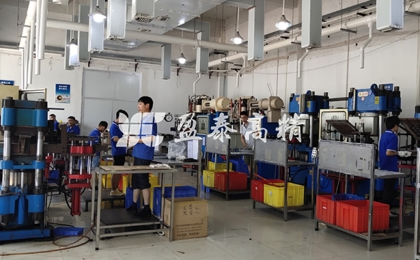 东莞市黄江硅胶制品厂介绍影响模压硅胶制品品质缺陷的主要原因有哪些