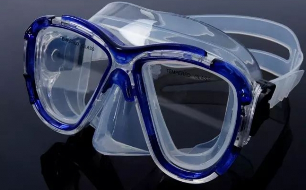 硅胶潜水镜生产厂家介绍lsr液态硅胶在潜水面罩和潜水氧气呼吸管上的应用
