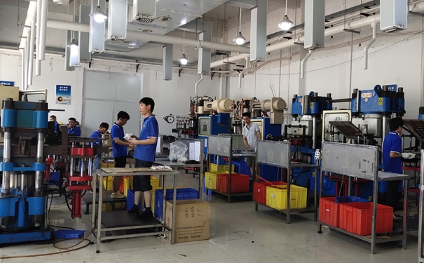 深圳硅胶制品加工生产厂家介绍硅胶制品开模定制流程，希望对需要定制产品的客户有些帮助